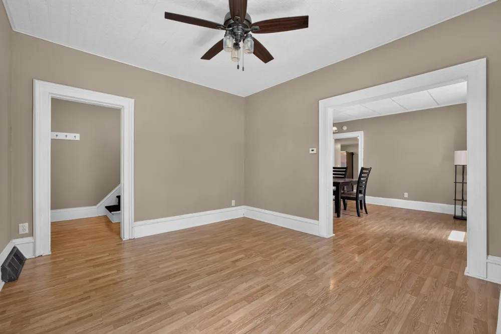 317 S 4th Street Le Sueur, MN 56058