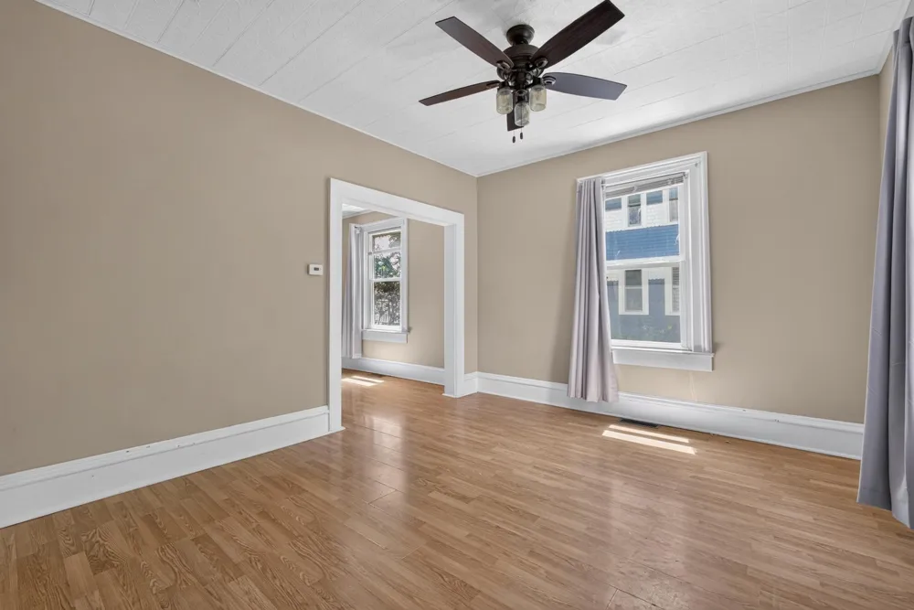 317 S 4th Street Le Sueur, MN 56058