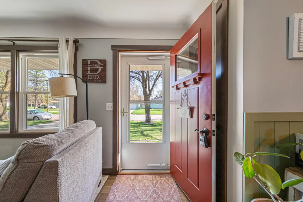 818 Lincoln Avenue Gaylord, MN 55334