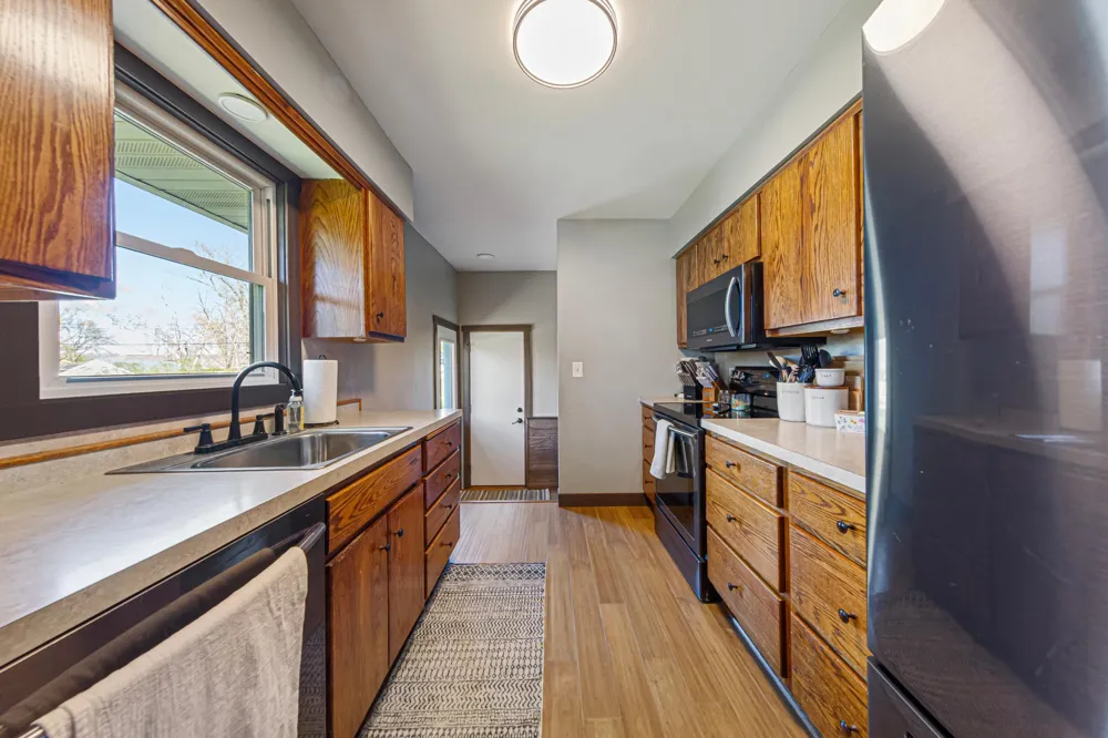 818 Lincoln Avenue Gaylord, MN 55334