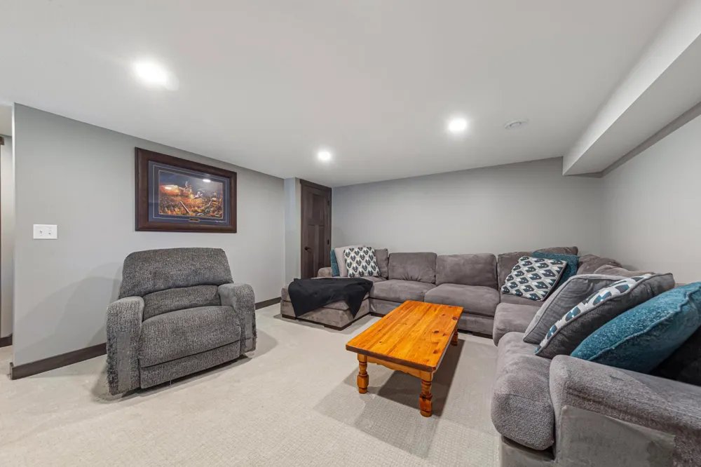 818 Lincoln Avenue Gaylord, MN 55334