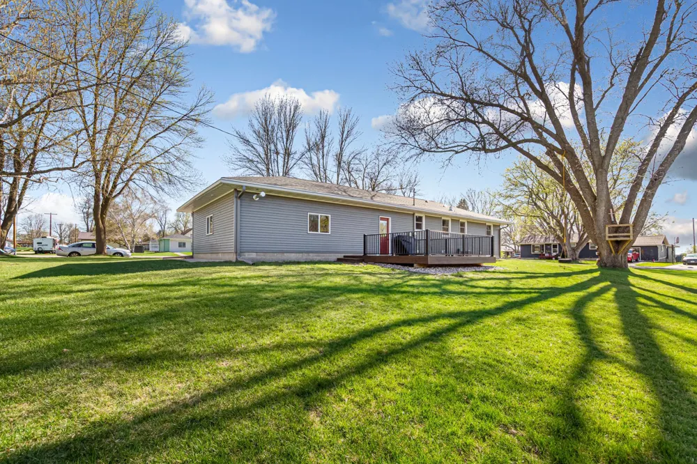 818 Lincoln Avenue Gaylord, MN 55334