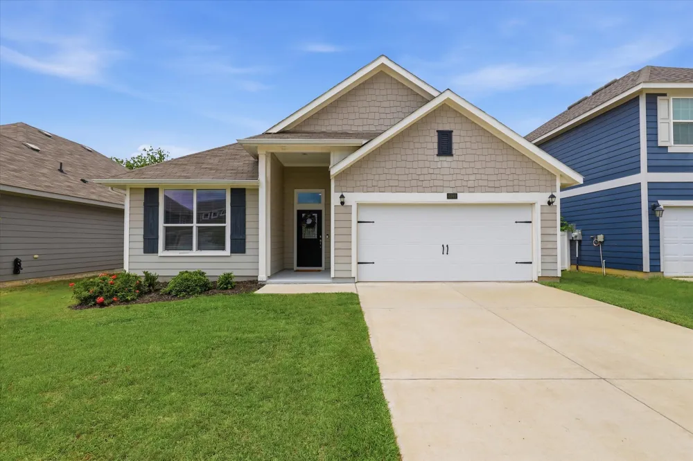 8993 Fair Oaks Drive Providence Village, TX 76227