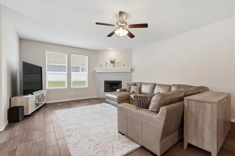 8993 Fair Oaks Drive Providence Village, TX 76227