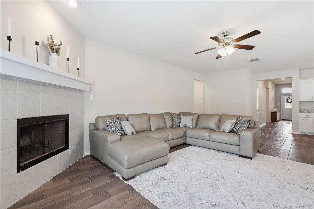 8993 Fair Oaks Drive Providence Village, TX 76227