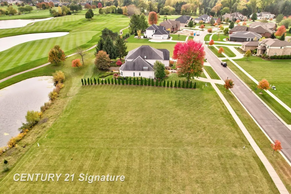 33 W Grove Court Thomas Township, MI 48623