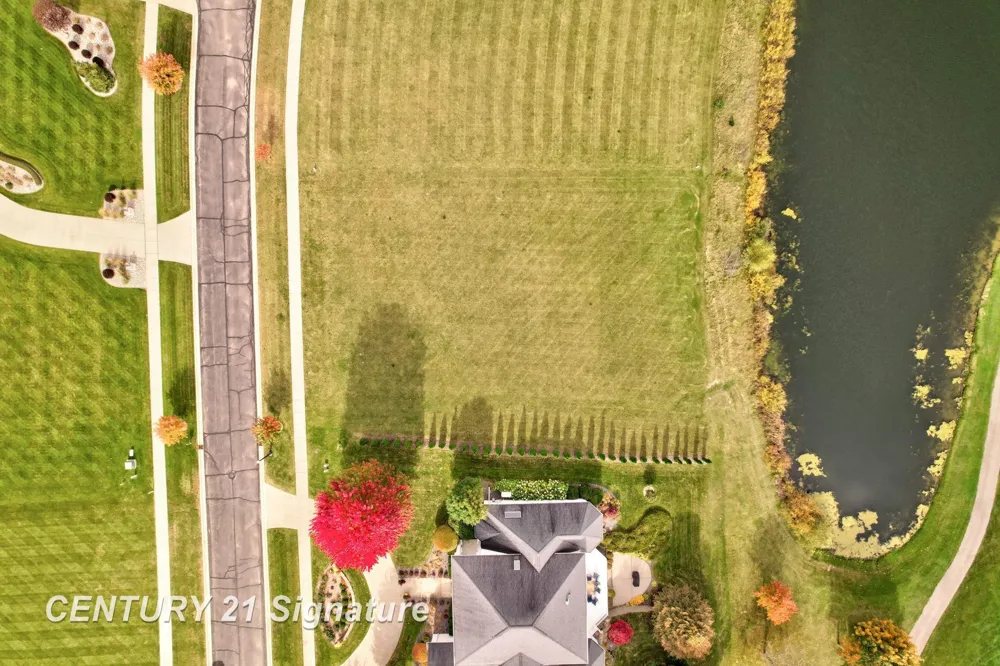 33 W Grove Court Thomas Township, MI 48623