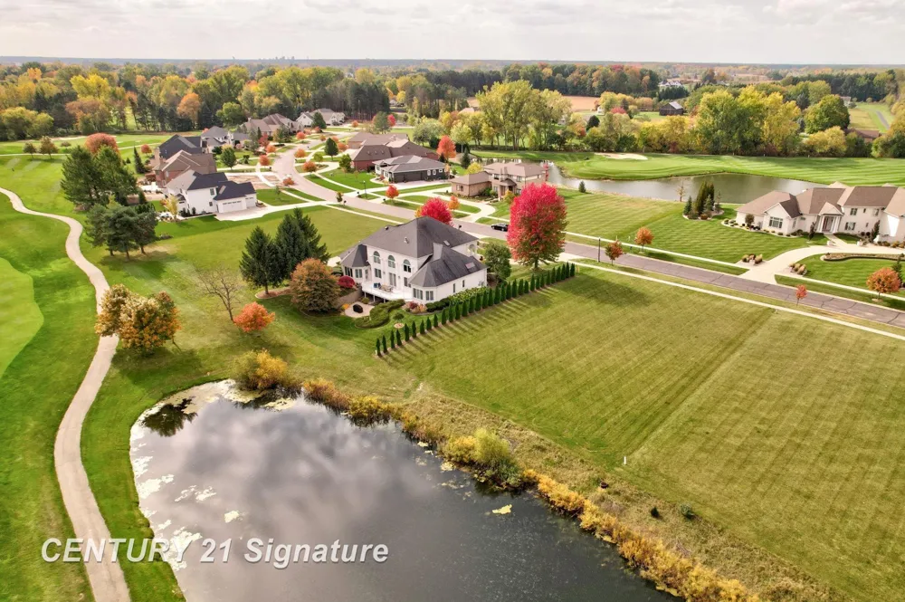 33 W Grove Court Thomas Township, MI 48623
