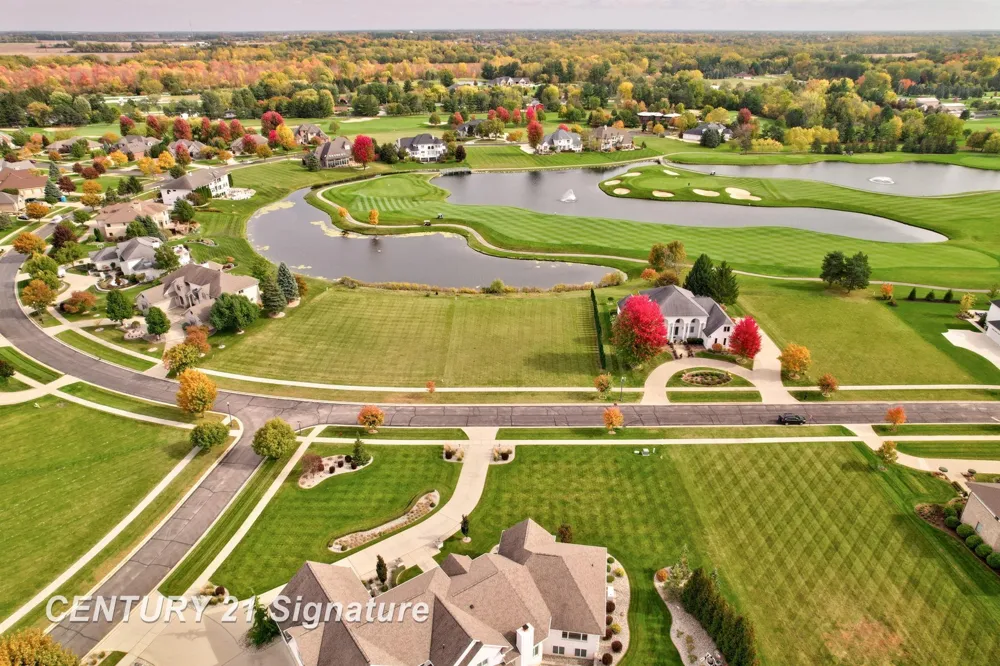 33 W Grove Court Thomas Township, MI 48623