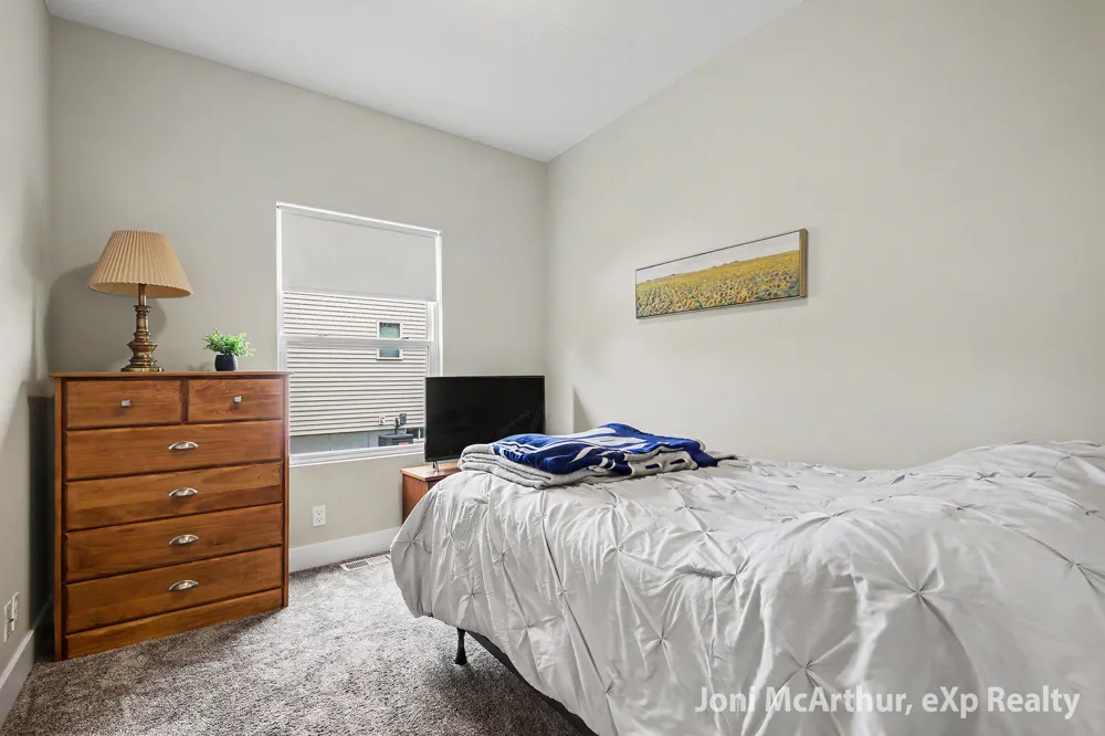 2670 Eagle Ridge Fruitport Charter Township, MI 49444