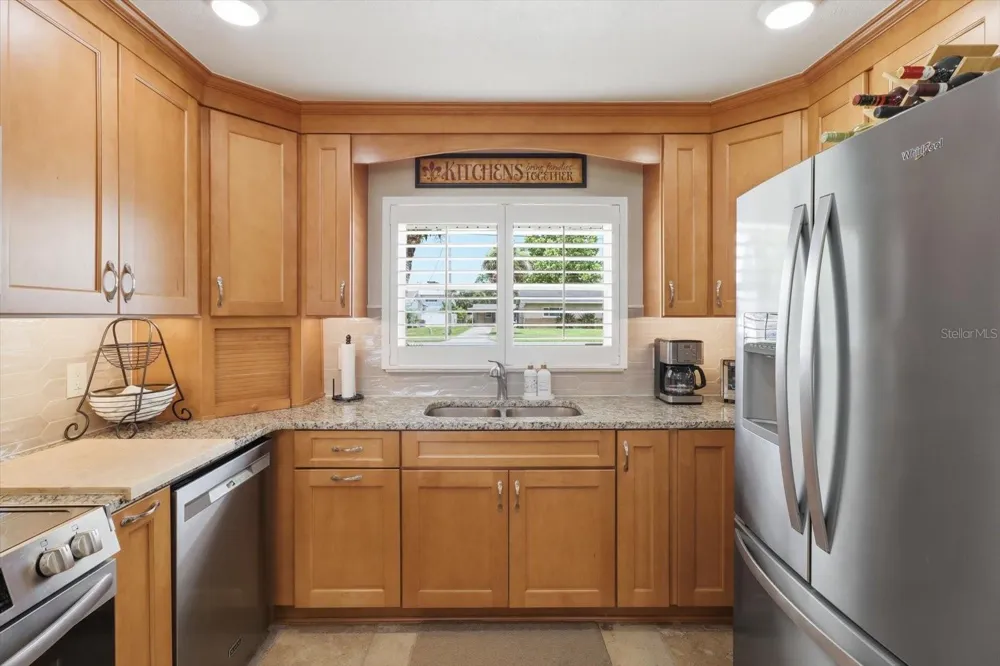 1302 SE PARADISE AVENUE Crystal River, FL 34429