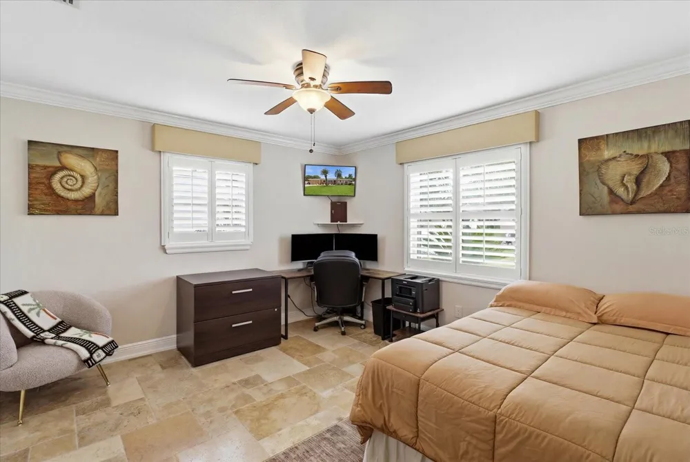 1302 SE PARADISE AVENUE Crystal River, FL 34429