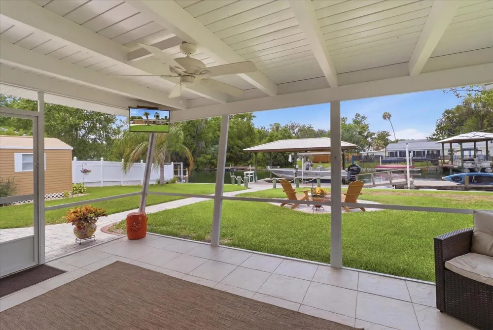 1302 SE PARADISE AVENUE Crystal River, FL 34429