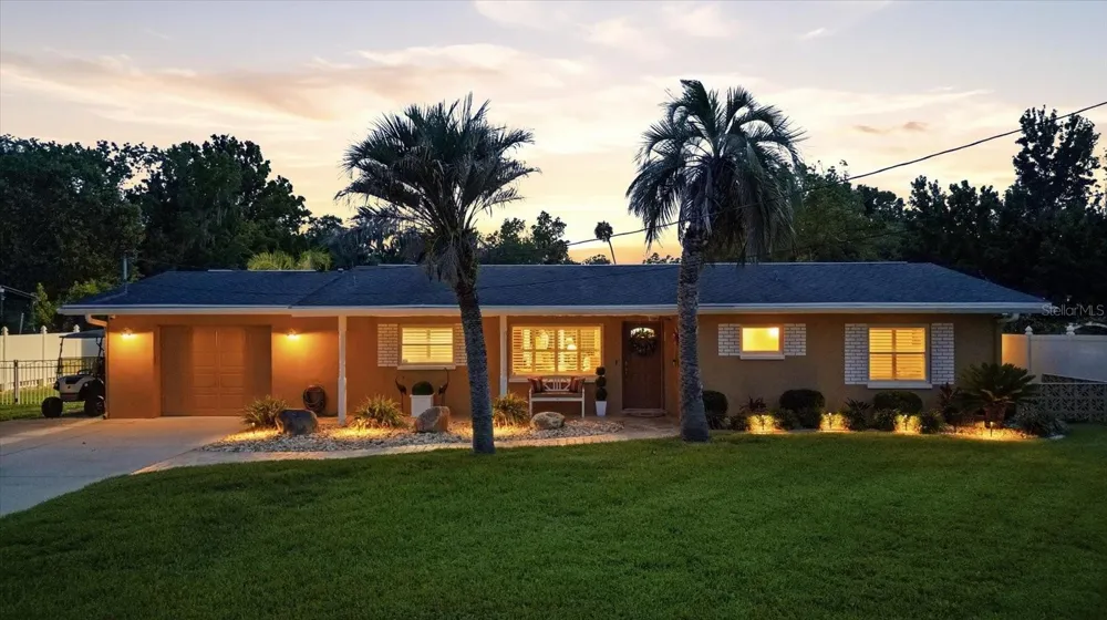1302 SE PARADISE AVENUE Crystal River, FL 34429