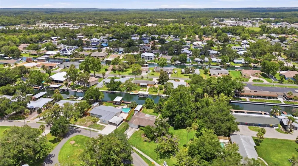1302 SE PARADISE AVENUE Crystal River, FL 34429