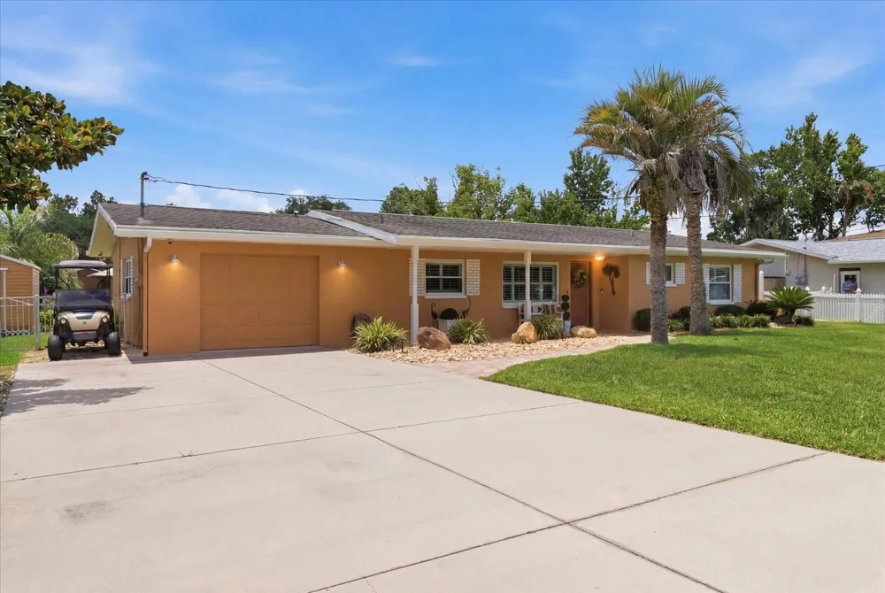 1302 SE PARADISE AVENUE Crystal River, FL 34429