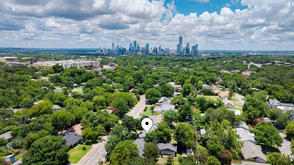 2611 East Side Drive Austin, TX 78704