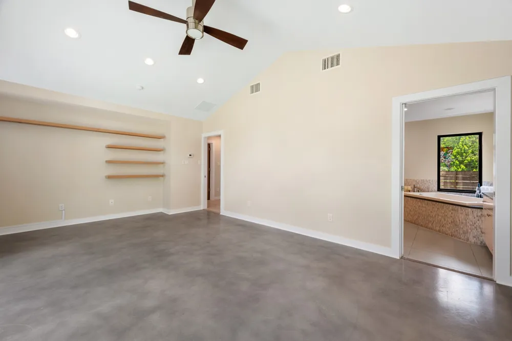 2611 East Side Drive Austin, TX 78704