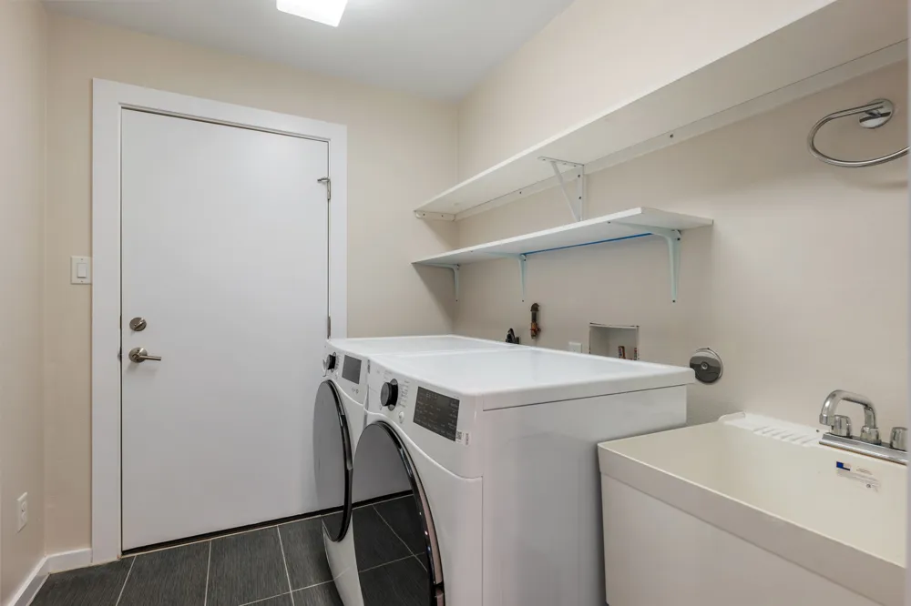 2611 East Side Drive Austin, TX 78704