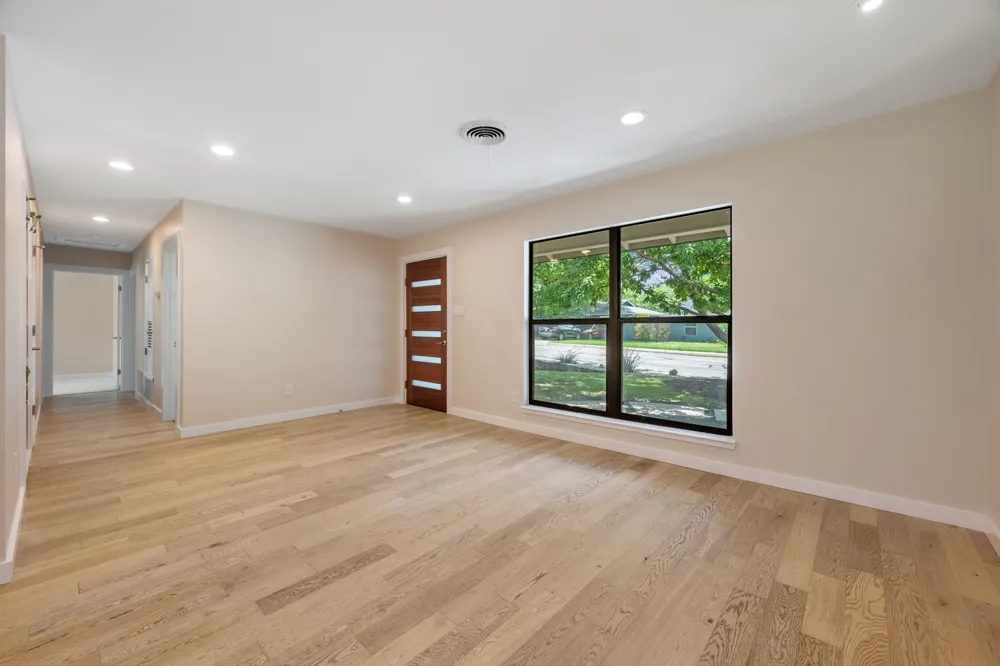 2611 East Side Drive Austin, TX 78704