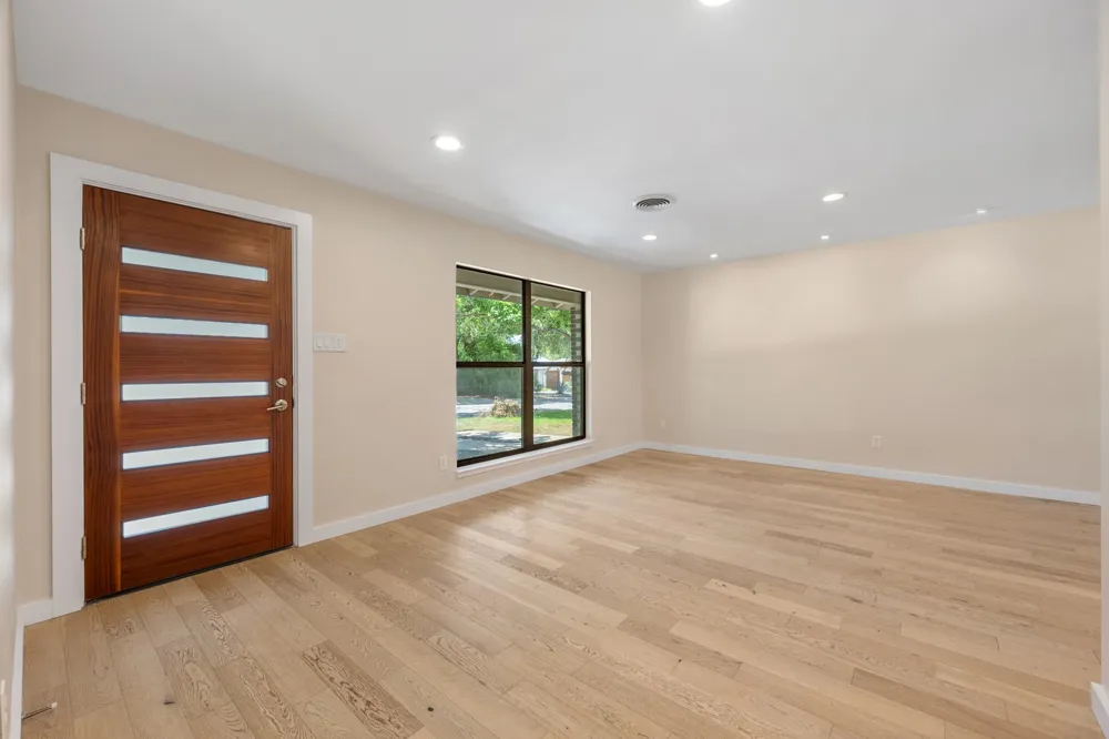 2611 East Side Drive Austin, TX 78704
