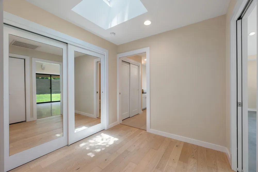 2611 East Side Drive Austin, TX 78704