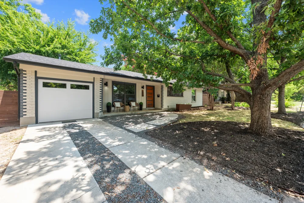 2611 East Side Drive Austin, TX 78704