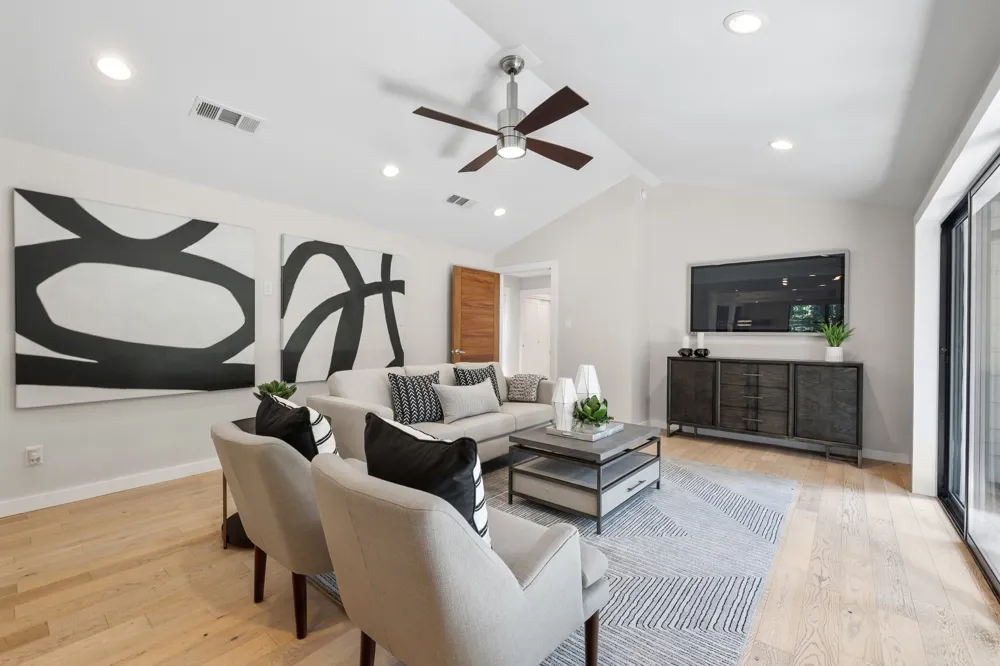 2611 East Side Drive Austin, TX 78704
