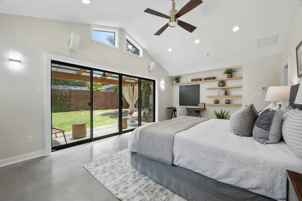 2611 East Side Drive Austin, TX 78704