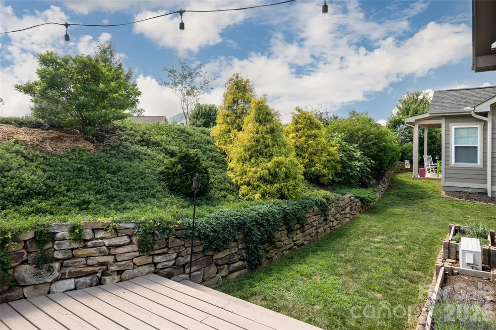 17 Asher Lane Arden, NC 28704
