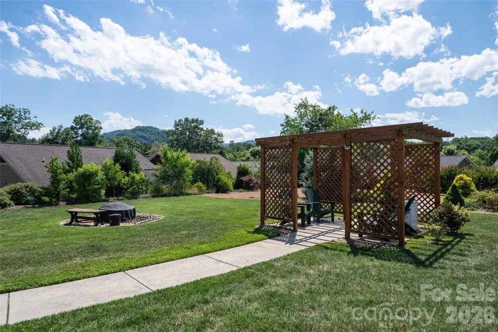 17 Asher Lane Arden, NC 28704