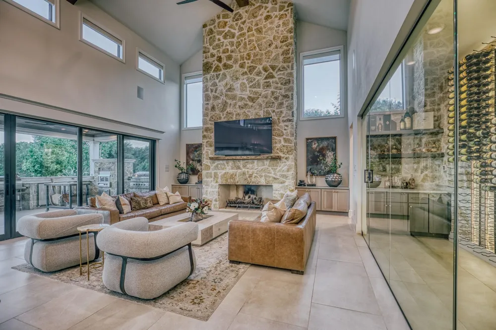 1034 Hilbun Road New Ulm, TX 78950