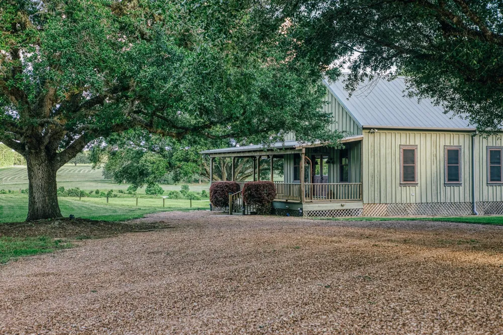 1034 Hilbun Road New Ulm, TX 78950