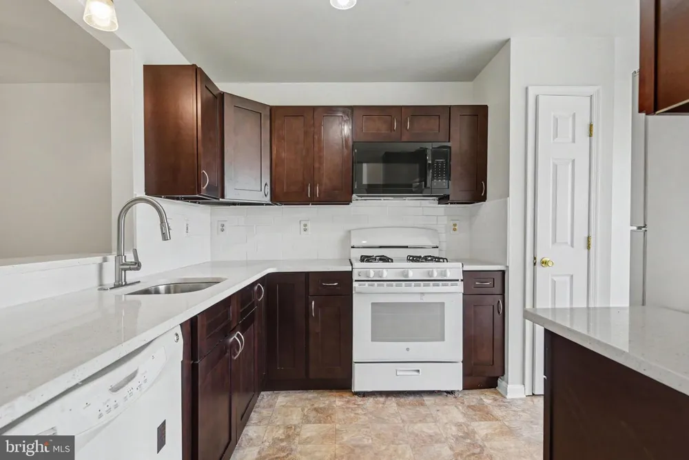 6624 SPRINGFORD TERRACE Harrisburg, PA 17111