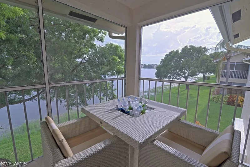 Emerald Circle #204 Naples, FL 34109