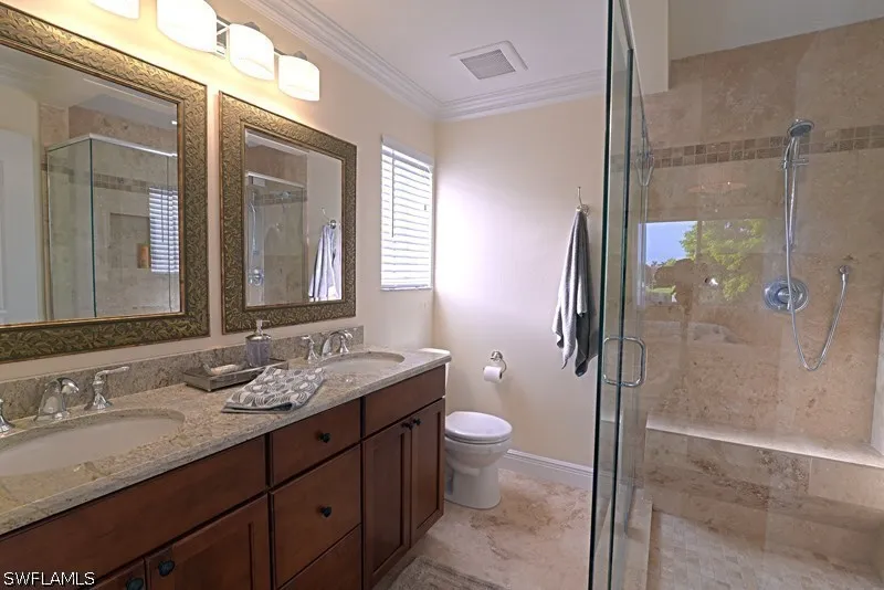 Emerald Circle #204 Naples, FL 34109