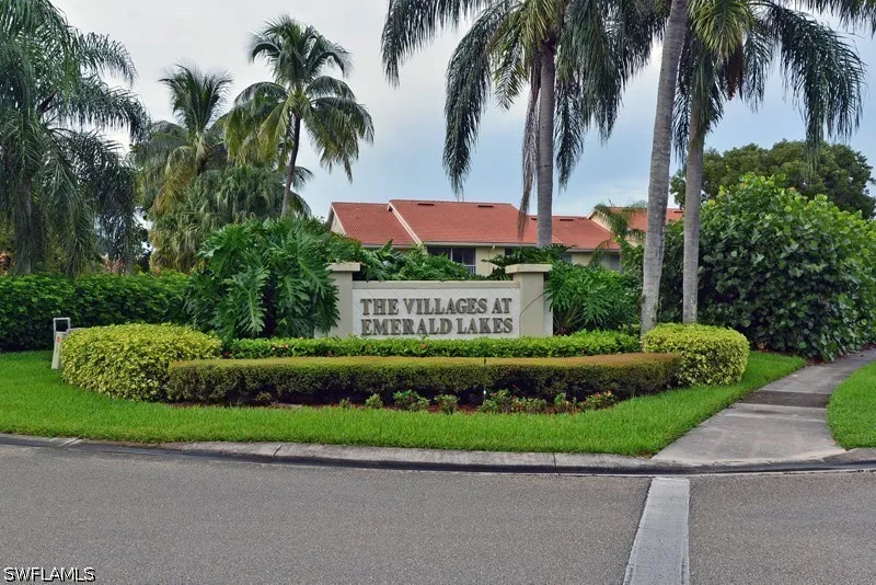 Emerald Circle #204 Naples, FL 34109