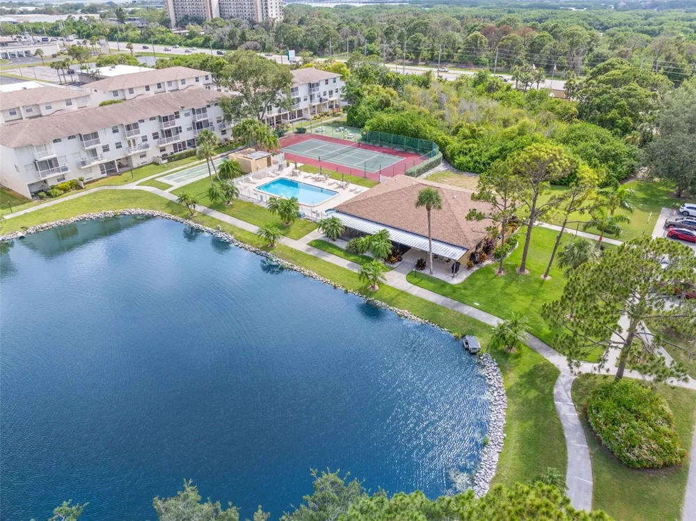 5817 PARK STREET #302 St Petersburg, FL 33709