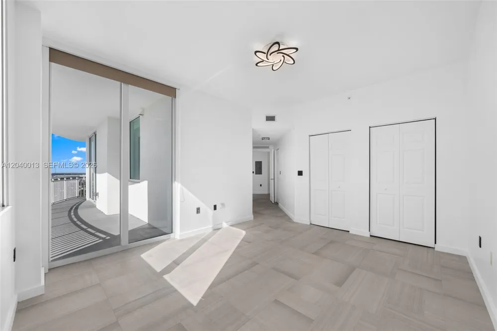 1745 E Hallandale Beach Blvd #PH05W Hallandale Beach, FL 33009