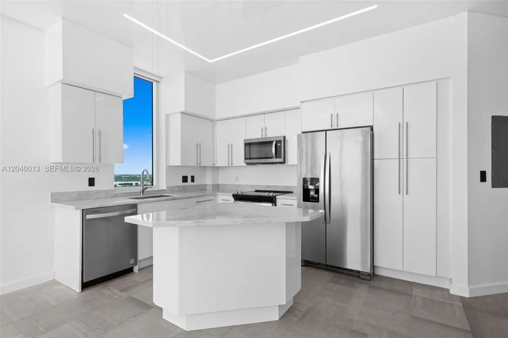 1745 E Hallandale Beach Blvd #PH05W Hallandale Beach, FL 33009
