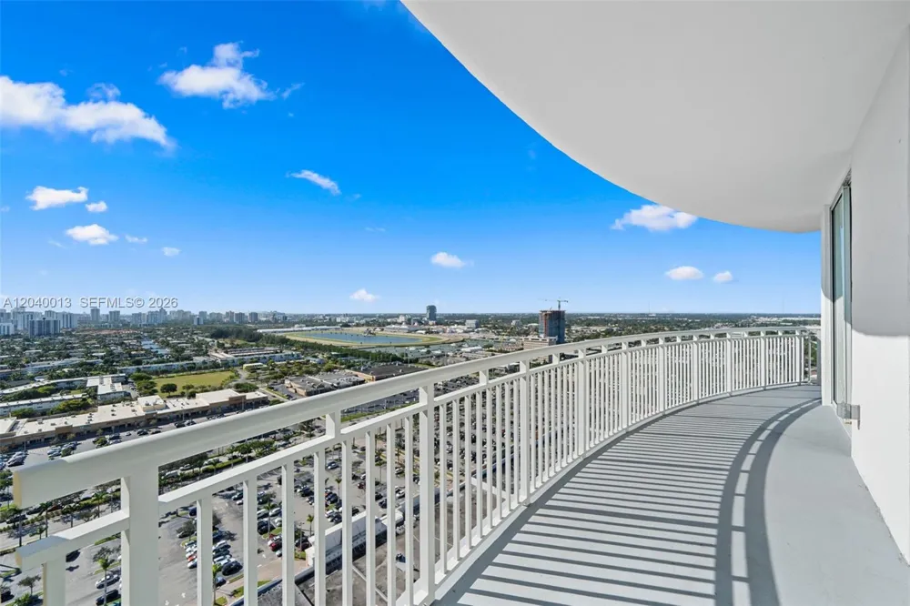 1745 E Hallandale Beach Blvd #PH05W Hallandale Beach, FL 33009