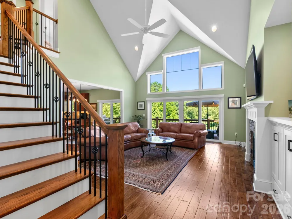 32 Lake Vista Drive Fletcher, NC 28732