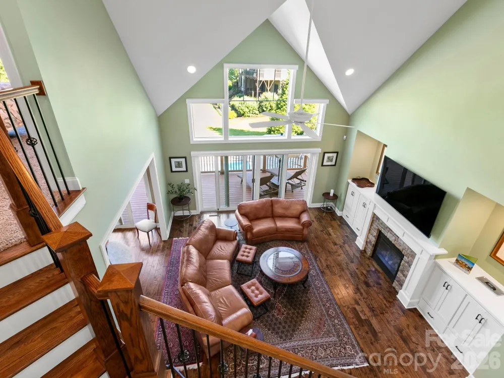 32 Lake Vista Drive Fletcher, NC 28732