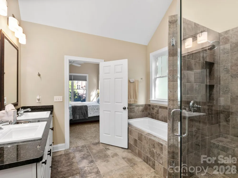32 Lake Vista Drive Fletcher, NC 28732