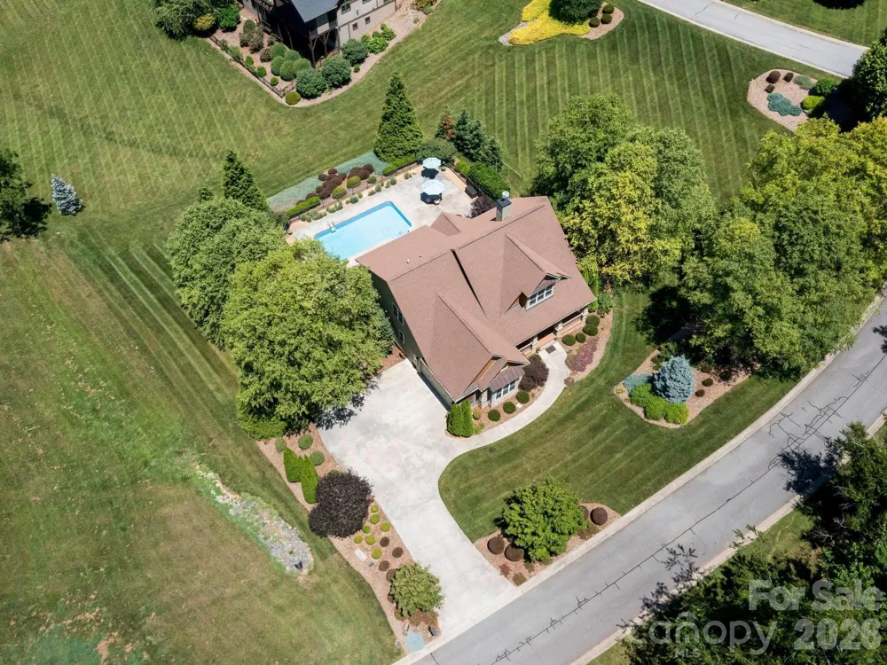 32 Lake Vista Drive Fletcher, NC 28732