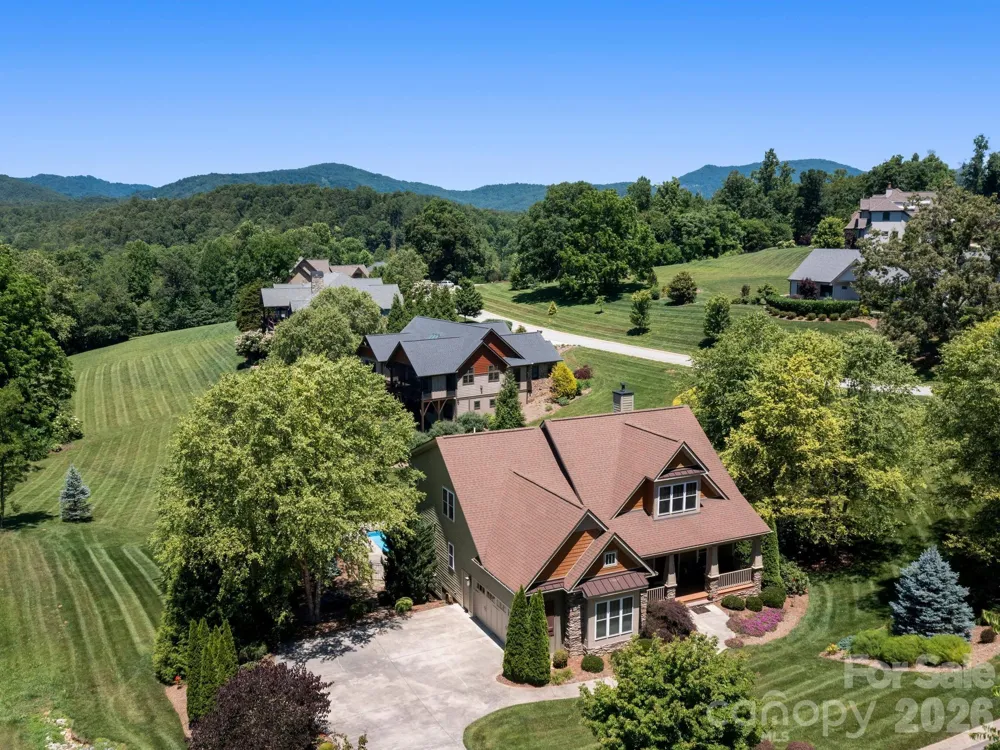 32 Lake Vista Drive Fletcher, NC 28732