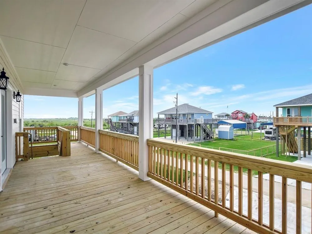 120 Jewel Drive Crystal Beach, TX 77650