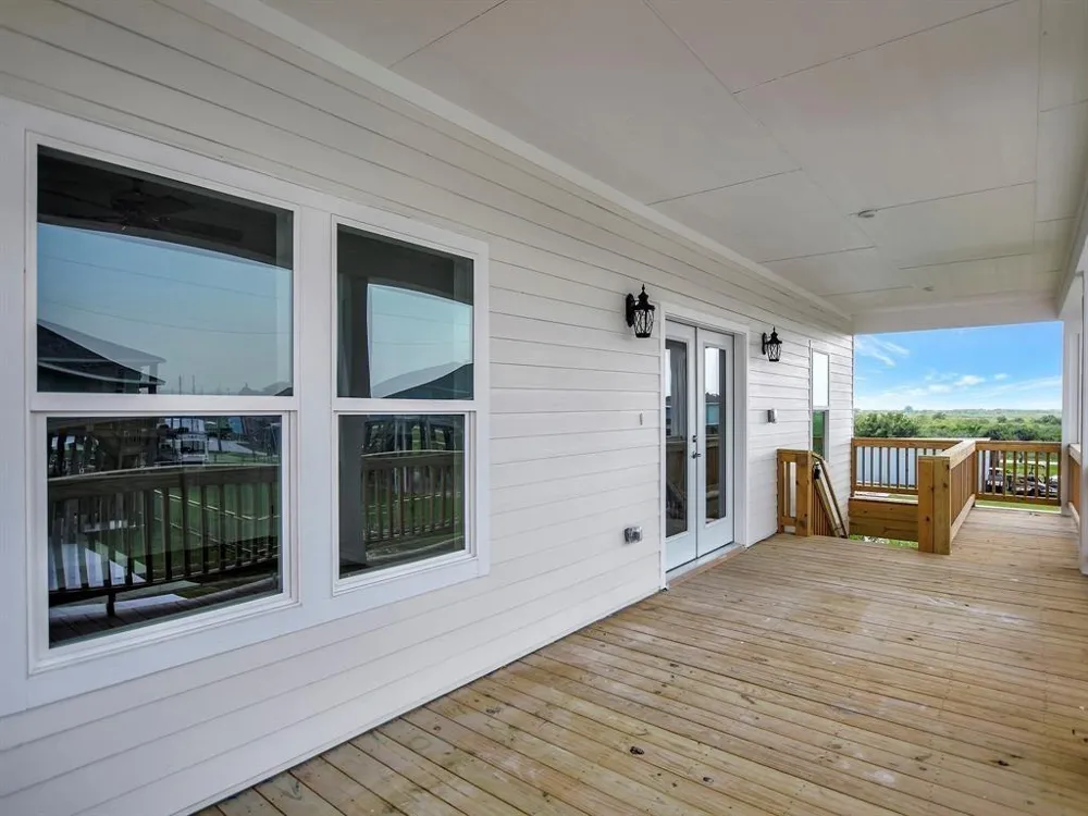 120 Jewel Drive Crystal Beach, TX 77650