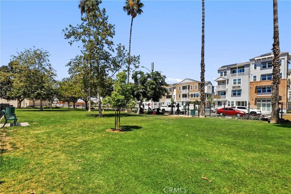 175 W La Palma Avenue #6 Anaheim, CA 92801