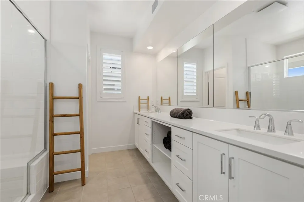 175 W La Palma Avenue #6 Anaheim, CA 92801